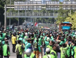 Nasib 7 Anggota Brimob Usai Lindas Affan Pengemudi Ojol Hingga Tewas, Kini Ditahan