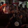 Mahasiswa Demo di DPRD Babel, Tebar Racun Tikus dan Bakar Poster Puan Maharani
