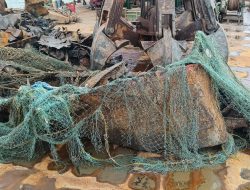 Nelayan Tanjungpura Setuju Bangkai Kapal Diangkat, Perusahaan Beri Kompensasi Rp250 Per Kg