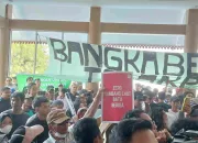 Ratusan Orang Teriak Tolak Tambang Laut Batu Beriga dan PLTN di DPRD Babel